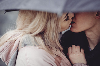 Love, Couple, Pair, Romance, Tenderness, Umbrella, Touching, Touch, Kiss HD wallpaper