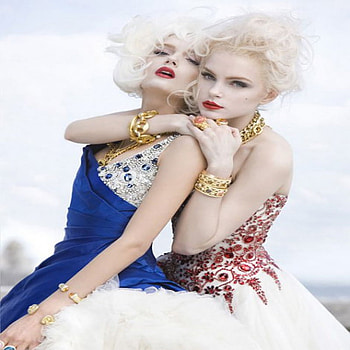 sisters, extravagant, fashion, blond, dress, beauty HD wallpaper