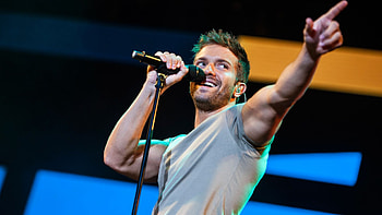 Pablo Alboran, Vibrant backgrounds, Fondos de pantalla, Fan-created art HD wallpaper