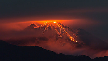 Ecuador mountains, Volcano lava, Reventador volcano, Alto Coca HD wallpaper
