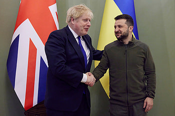 Boris Johnson, Military assistance to Ukraine, Surprise visit to Kyiv, CNN HD wallpaper