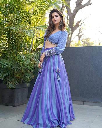 Aamna, dress, hair HD phone wallpaper