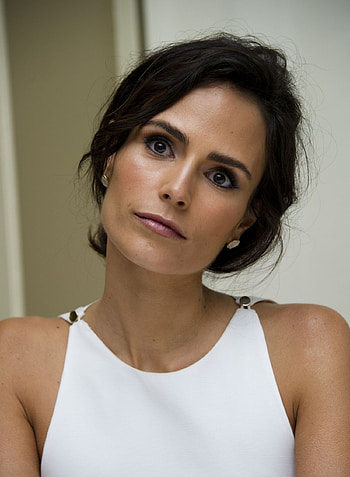 Jordana Brewster movies, Stunning portraits, Beautiful female celebrities, Brunette actresses HD phone wallpaper