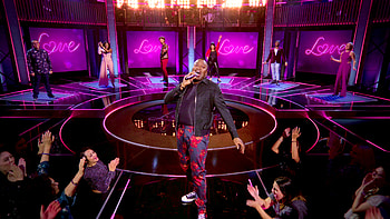 Netflix's Sing On!, Karaoke competitive, Tituss Burgess, Host HD wallpaper
