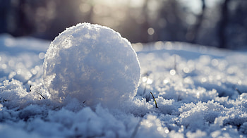 Winter Magic: Close-Up Snowball, snowball, close-up, snow HD wallpaper