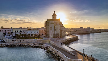 Basilica of St Nicholas, Pilgrim, Trani, Last HD wallpaper
