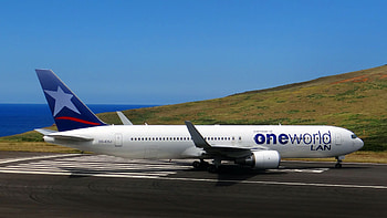 LAN Airlines, Boeing 767-300, Mataveri Airport HD wallpaper