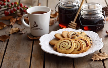 biscuit , Crispy golden perfection, Delicious biscuit, Tempting indulgence HD wallpaper