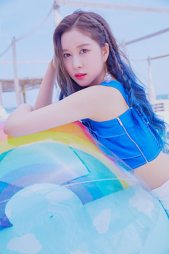WJSN (Cosmic Girls), Ujong WJSN ideas, Fandom exploration, TV program obsession HD phone wallpaper