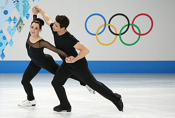Ekaterina Bobrova and Dmitri Soloviev, Ice Dancing HD wallpaper
