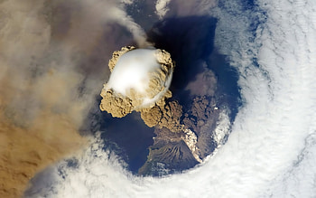 Volcano HD wallpaper