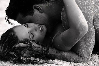 Love, kiss, girl, romantic HD wallpaper