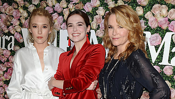 Lea Thompson, Making movies, Daughters, Zoey Deutch HD wallpaper
