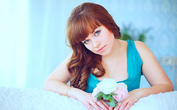 Pretty face, model, face, flowers, look, woman HD wallpaper