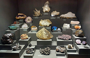 Minerals vs crystals vs rocks, Geology explanation, Earth's formations, Natural wonders HD wallpaper