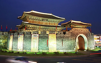 Hwaseong Fortress, Korea HD wallpaper