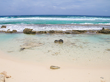 ~Beautiful Cozumel, Mexico~, blue, tropic, sand, tropical, gulf, mexico, gulf coast, reef, crystal blue water, waves, ocean, crystal clear water, sea, paradise, beautiful, rocks, sky HD wallpaper