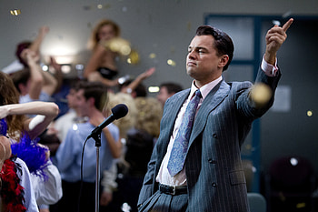 The Wolf of Wall Street, Captivating storytelling, High-rolling lifestyle, Wall Street frenzy HD wallpaper