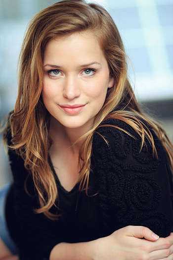 Women actress, Elizabeth Lail HD phone wallpaper