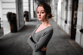 Gorgeous Girl Depth Of Field Arms Crossed, girls, model HD wallpaper