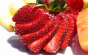 Sliced Strawberry !, sliced, delicious, strawberry, red HD wallpaper