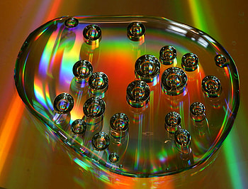 Bubbles and color, blue, rays, orb, colors, orange, green, yellow, red, bubbles HD wallpaper