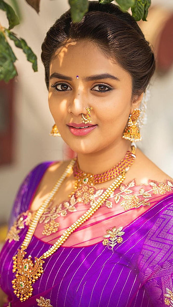 Sreemukhi, telugu actress, model HD phone wallpaper