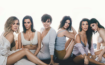 Keeping Up With The Kardashians Season 14 2018 , kendall-jenner, kylie-jenner, kim-kardashian, khloe-kardashian, kris-jenner, kourtney-kardashian, celebrities, girls, model, keeping-up-with-the-kardashians, tv-shows HD wallpaper