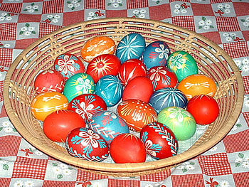 Easter Eggs, egg, custom, graphy, colors, colours, tadition, eggs, spring, food, traditional, traditions, bulgaria, easter HD wallpaper