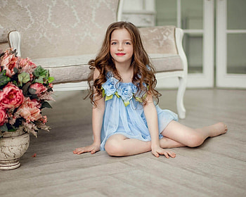 young girl, girl, legs, young, beauty HD wallpaper