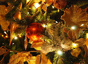 Holidays, Decorations, Holiday, Christmas Decorations, Christmas Tree Toys, Christmas Tree, Garland, Balls, Garlands HD wallpaper