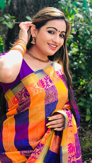 Manave surendran, mallu model, saree lover HD phone wallpaper