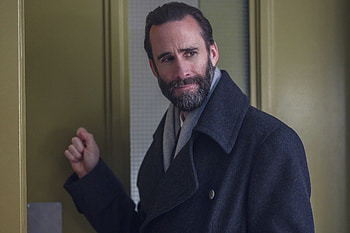 Joseph Fiennes, Brutal season finale, Handmaid's Tale, Shocking ending HD wallpaper