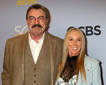Tom Selleck, Jillie Mack, Long-lasting marriage, Shared love for cats HD wallpaper