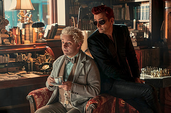 Good Omens : Crowley & Aziraphale with David Tennant & Michael Sheen, Crowley (Good Omens), David Tennant, Michael Sheen, Aziraphale (Good Omens), TV Show, Good Omens HD wallpaper
