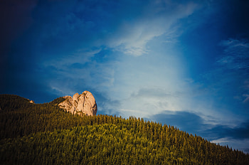 Blue sky, mountain's cliff, trees, nature HD wallpaper