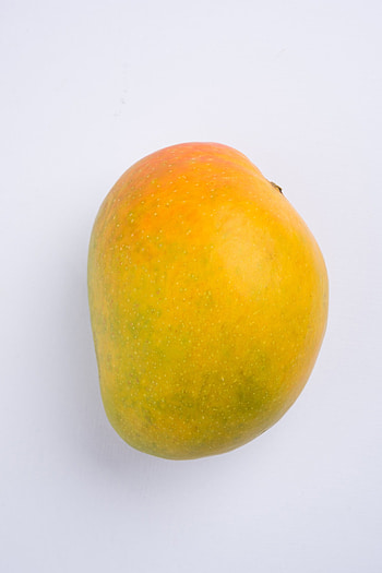 Various mango varieties, Exotic and flavorful, Tropical fruit, Mango facts HD phone wallpaper