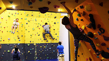 Rock climbing skills, Techniques improvement, Sportune tutorial, Climbing mastery HD wallpaper