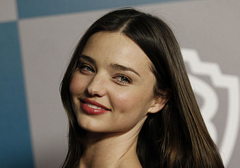 Miranda Kerr 2017 Cute Smile, miranda-kerr, model, girls, celebrities, smile HD wallpaper
