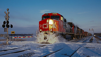Frozen Tracks, train, people, entertainment, snow HD wallpaper