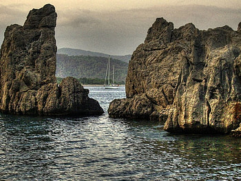 Between rocks, between, rocks HD wallpaper
