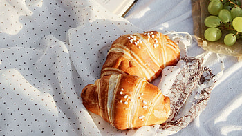 Grapes and berries croissants, with resolution, Delicious food, Sweet HD wallpaper