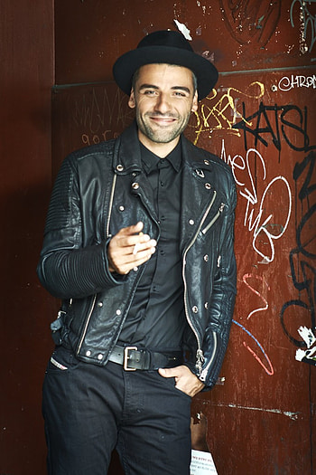 Oscar Isaac, Android , Mobile backgrounds, Celebrity HD phone wallpaper