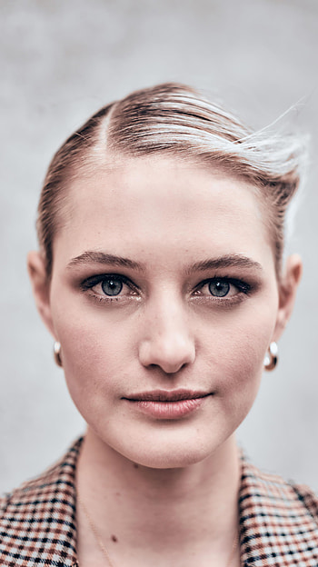 Sanne vloet, beautifull, closeup HD phone wallpaper