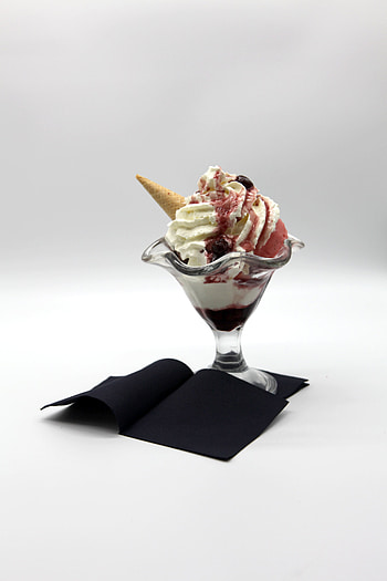 Gelato cuore di vetro, Glass heart, Italian delight, Artistic creation HD phone wallpaper