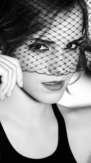 Veiled Gaze — Monochrome Actress-Inspired, Black & White, monochrome, English, actress, Celebrity, Emma Watson HD phone wallpaper