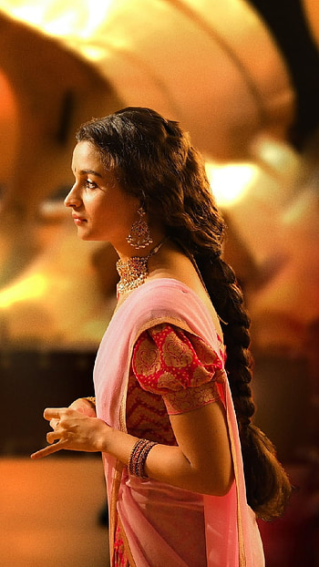 Alia Bhatt, actress, hair, lip, RRR, beauty, saree, Bollywood, Tollywood HD phone wallpaper