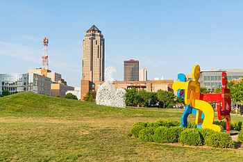 Des Moines, activities, Iowa, Traveling mom HD wallpaper