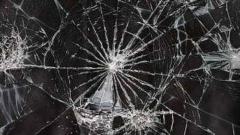 Broken TV Screen - afari HD wallpaper