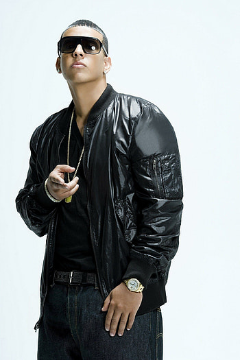 Daddy Yankee, Versatile artist, Dynamic stage presence, Music inspiration HD phone wallpaper